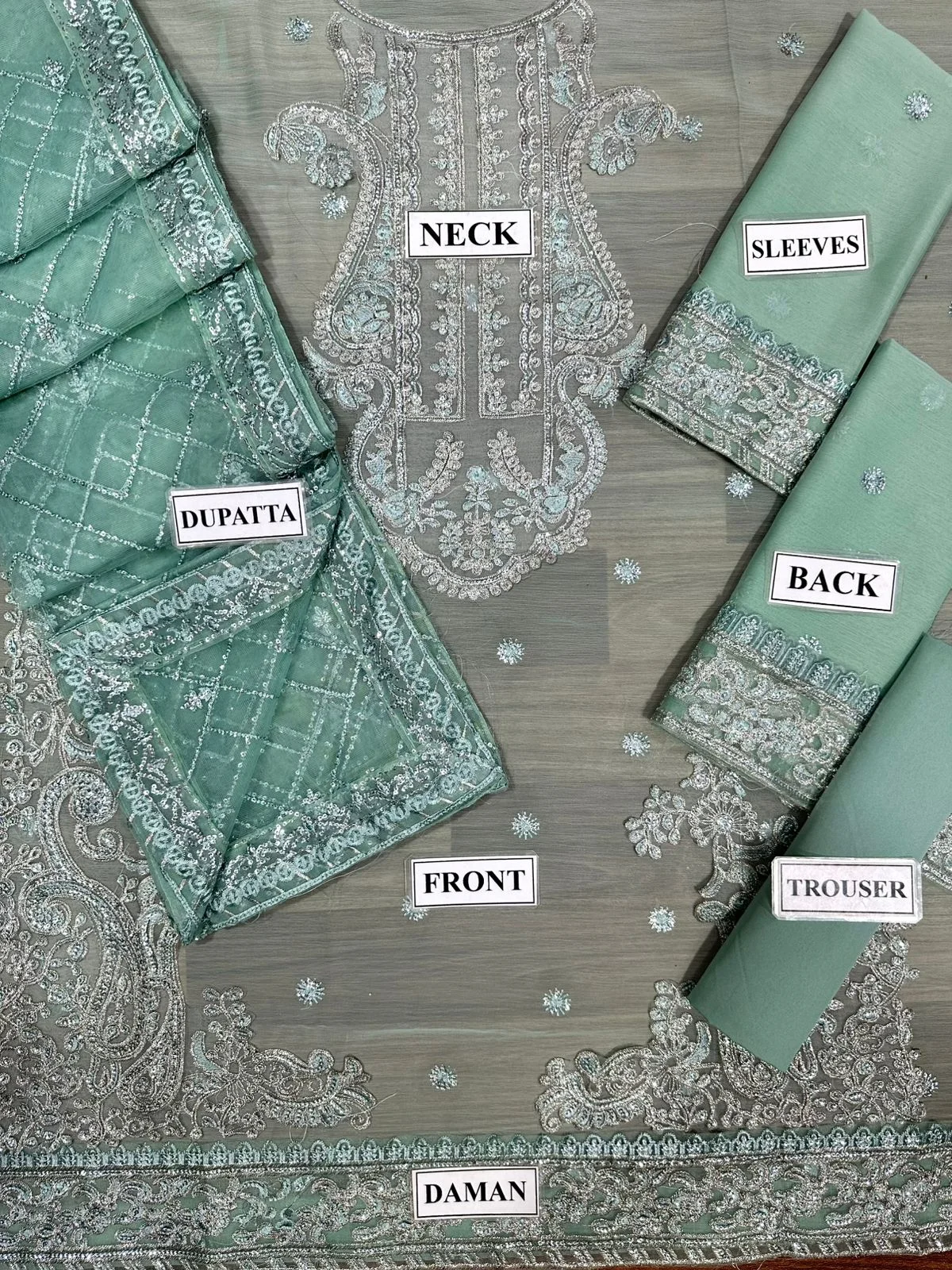 Nureh Printed Lawn & Chiffon Dupatta (3-Piece)